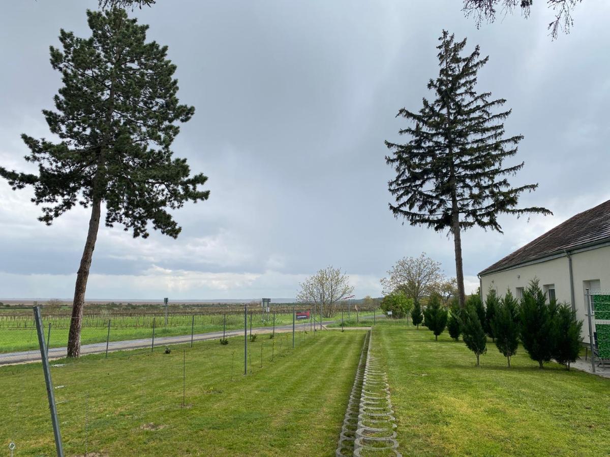Harol Home & Bike Fertőrákos Eksteriør bilde